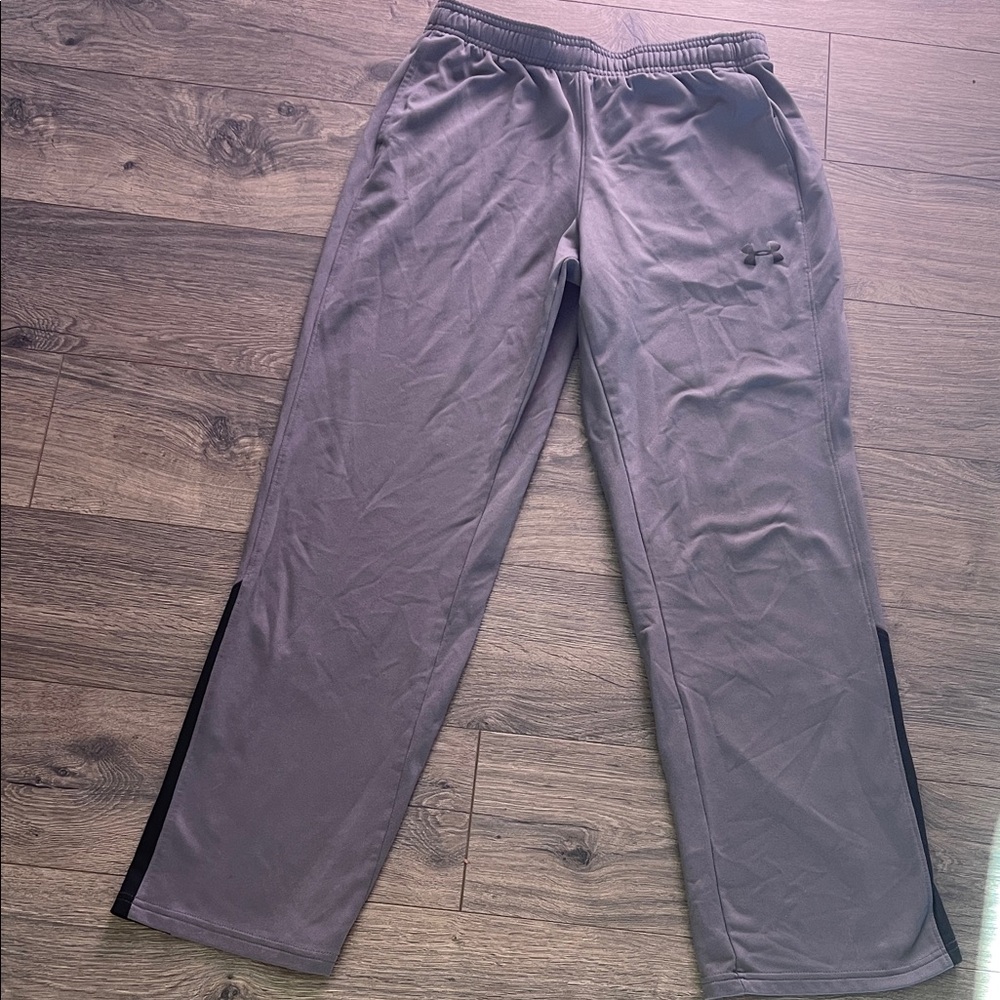 Under Armour Gray Sweatpants with Black Accents - Kids